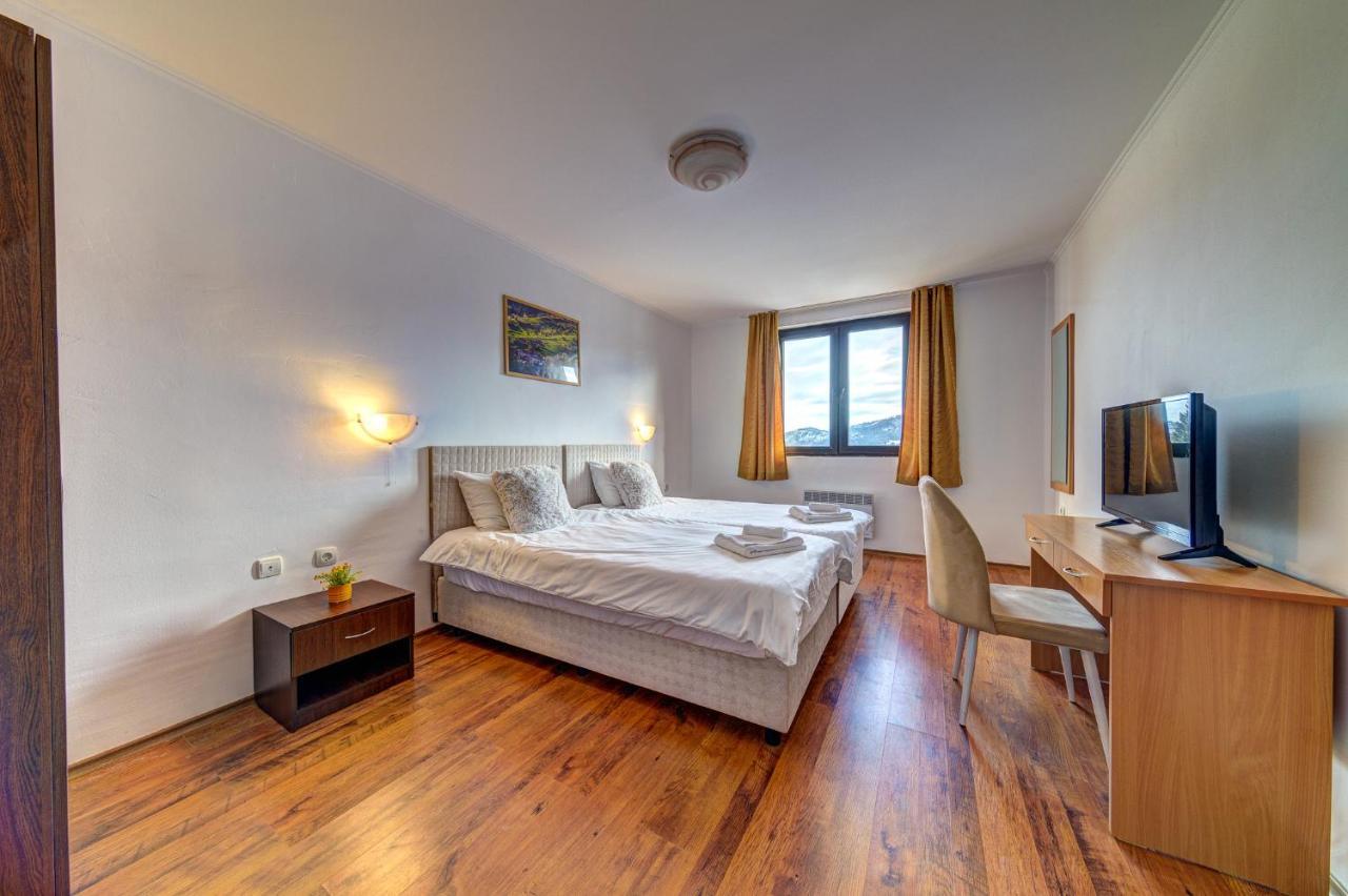 Aparthotel Silver Hills Free Parking Смолян Екстериор снимка