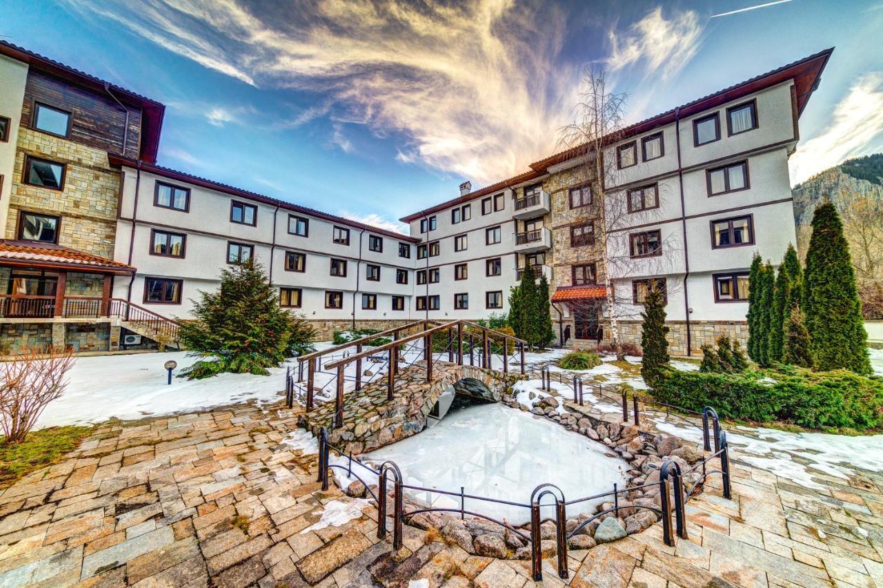 Aparthotel Silver Hills Free Parking Смолян Екстериор снимка
