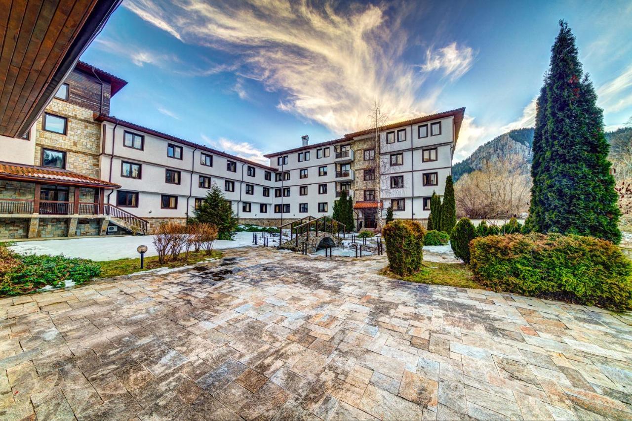Aparthotel Silver Hills Free Parking Смолян Екстериор снимка