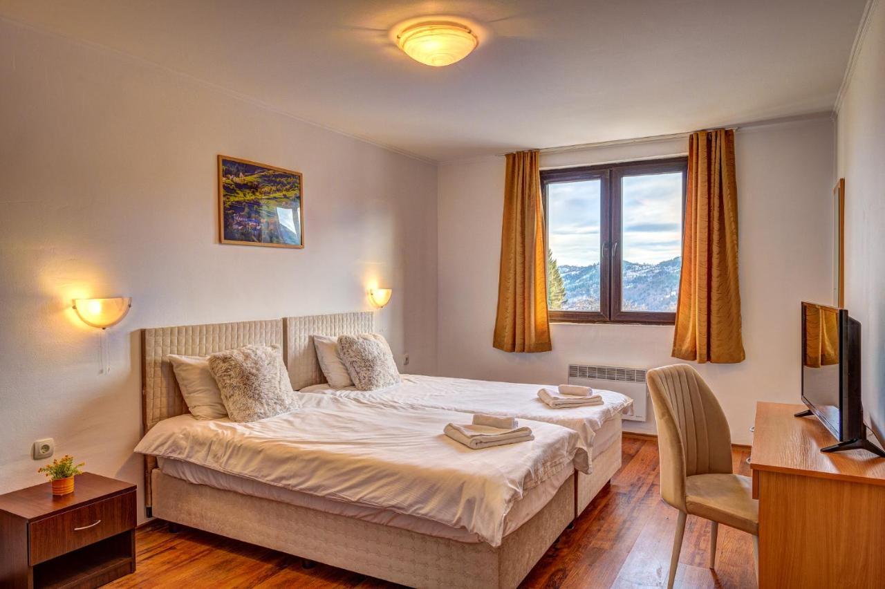 Aparthotel Silver Hills Free Parking Смолян Екстериор снимка