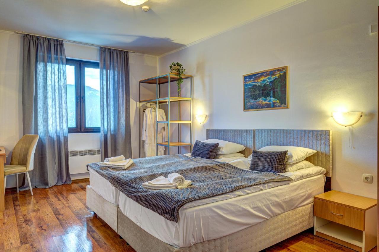 Aparthotel Silver Hills Free Parking Смолян Екстериор снимка