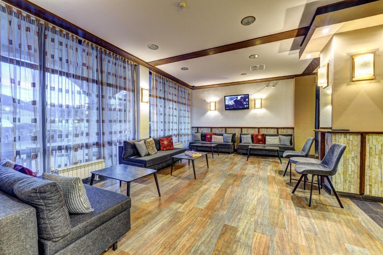 Aparthotel Silver Hills Free Parking Смолян Екстериор снимка