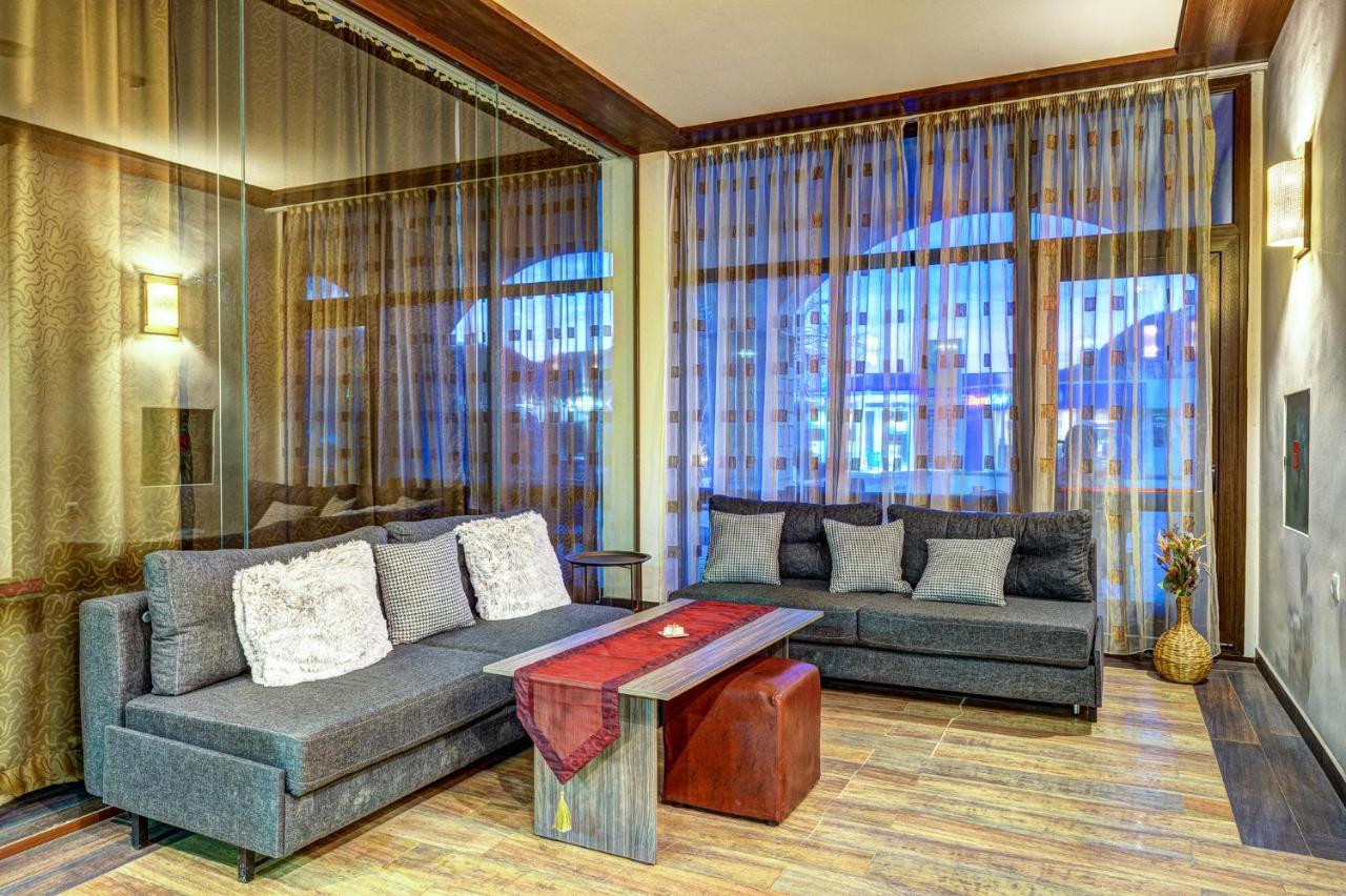 Aparthotel Silver Hills Free Parking Смолян Екстериор снимка