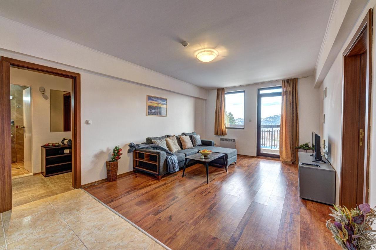 Aparthotel Silver Hills Free Parking Смолян Екстериор снимка